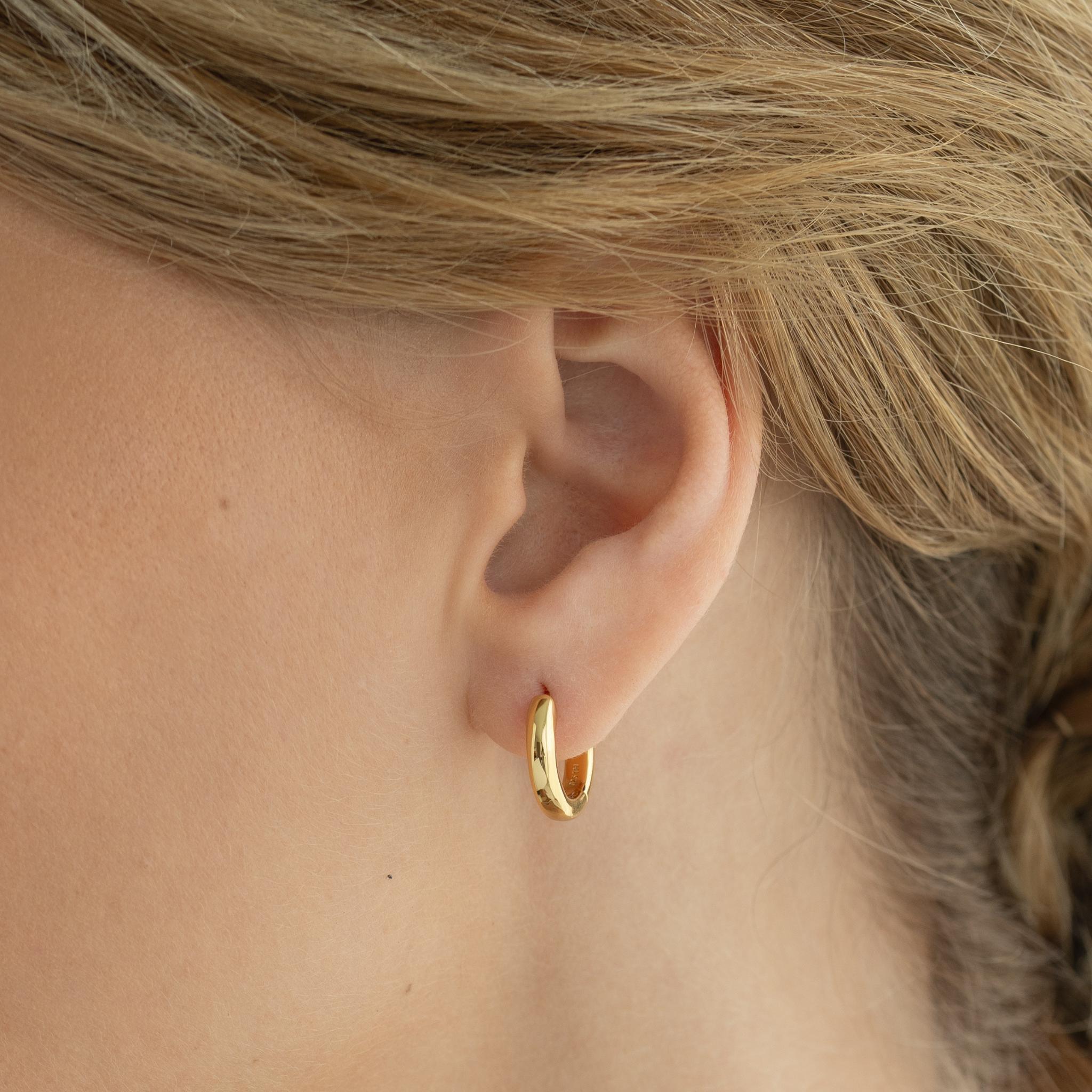 14K Gold Modernist Huggie Hoop Earrings