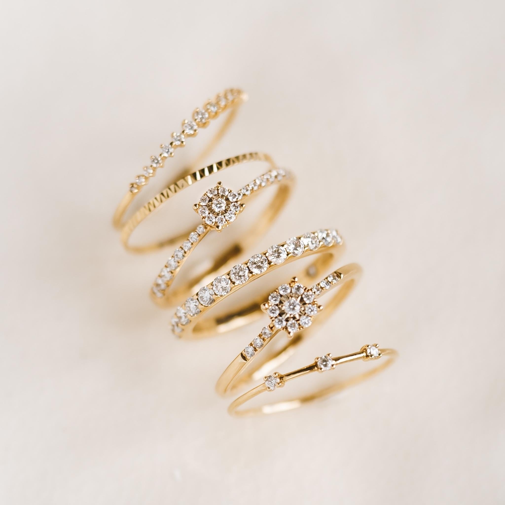 14K Yellow Gold Round Diamond Cluster Ring with Side Stones