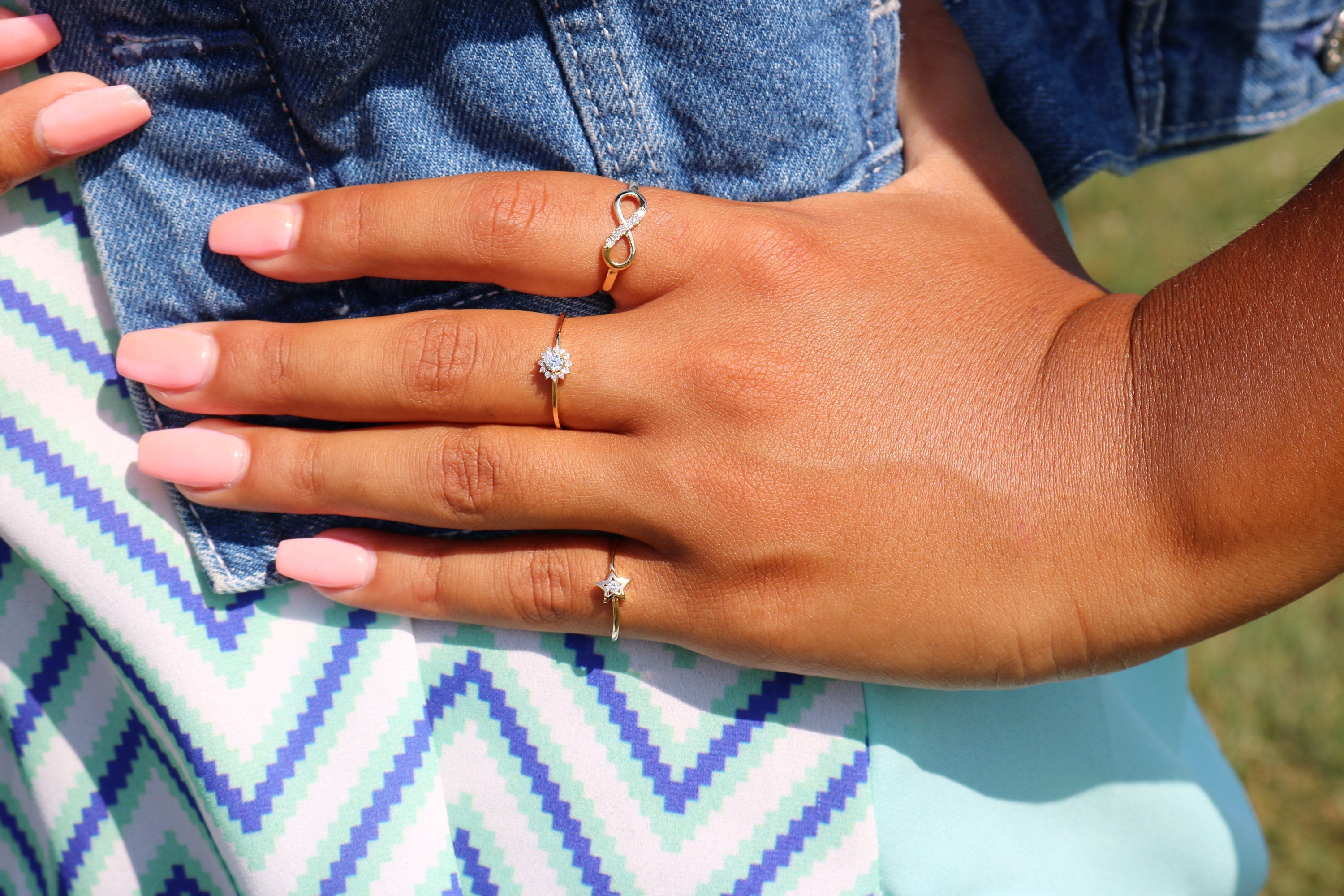 10K Yellow Gold Dainty Flower Ring