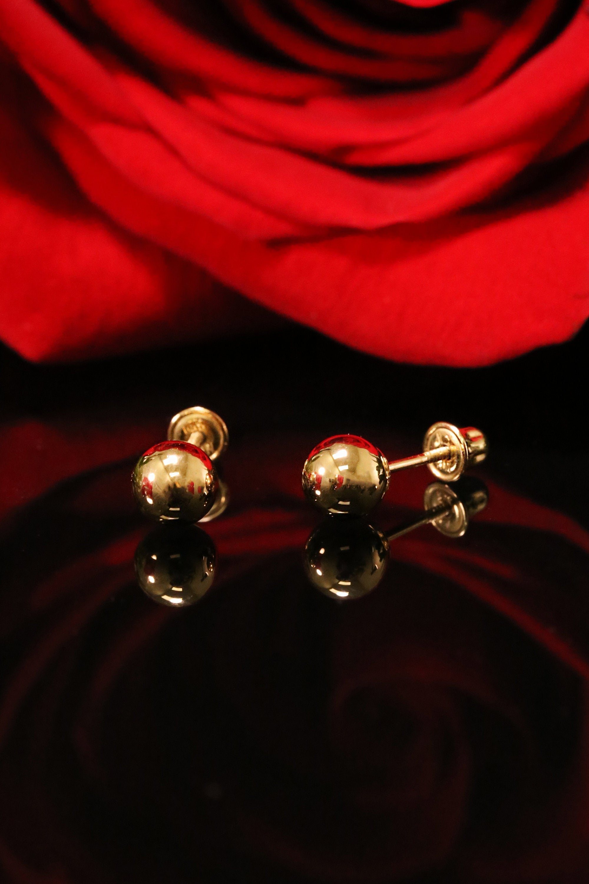 14k Yellow Gold Classic Ball Stud Earrings with Screwbacks (Unisex)