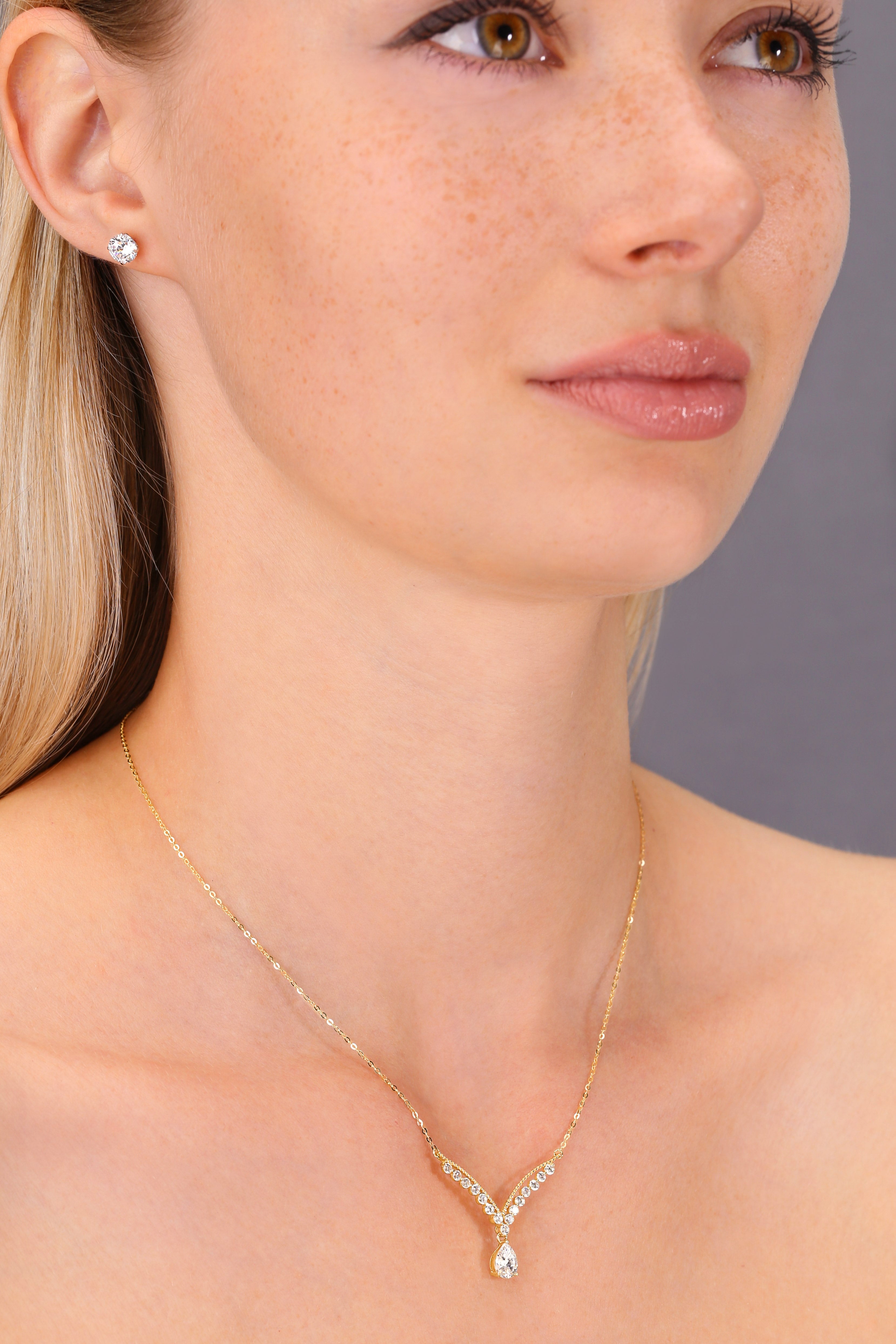 14K Yellow Gold Royal Teardrop Necklace