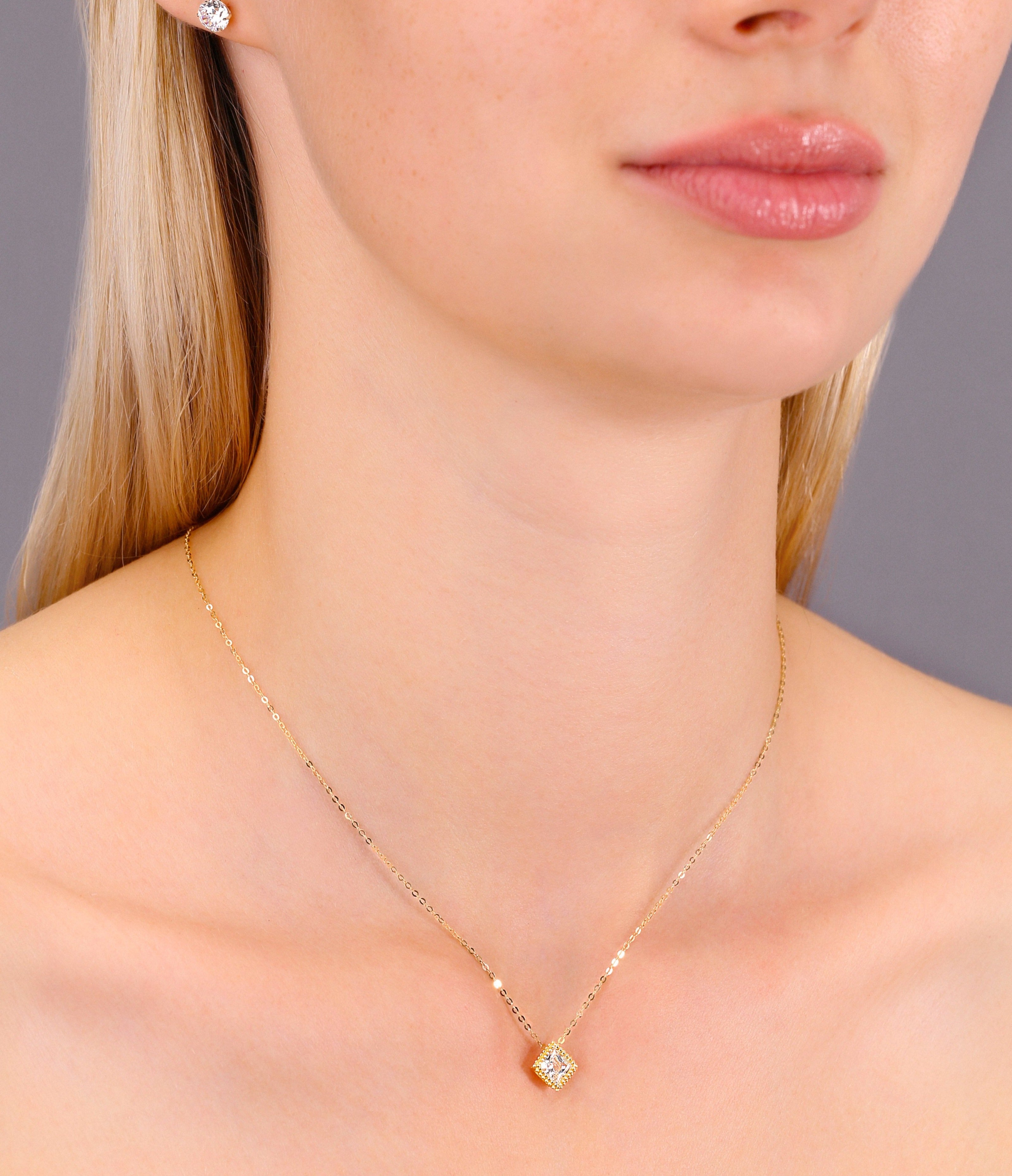 14K Yellow Gold Princess Necklace. Diamond Shape