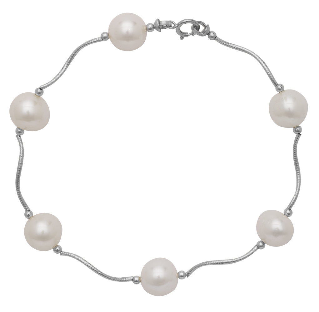 14K Gold Freshwater Pearl Bracelet. With Hand Engraved Diamond-Cut Details